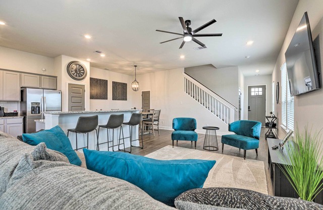 Houston Escape w/ Patio < 13 Mi to Downtown!