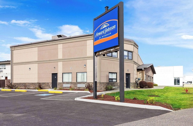 Howard Johnson by Wyndham Thunder Bay