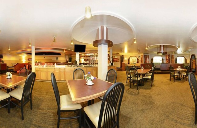 Howard Johnson by Wyndham Benton Harbor/St. Joseph