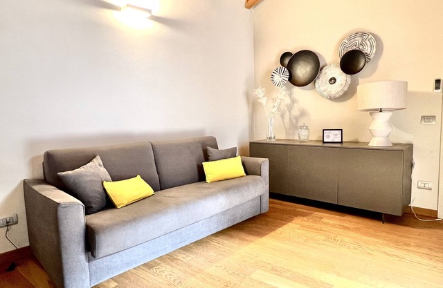 LIKE HOME Homely and lovely apartament Cavour