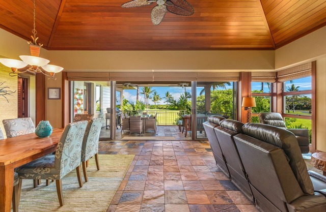 Genießen Sie die herrliche Aussicht auf Mauna Kea bis zur Maui ~ 2 bd ~ Hualalai Fairway Villa 104D