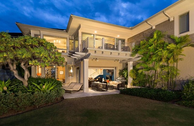 Hualalai Palm Villa 140B ~ Wunderschön renoviert ~ Geräumige 3 Bd ~ 2 Golfwagen