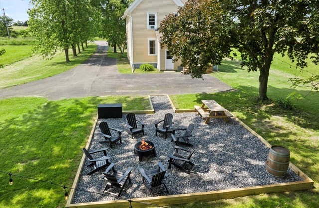 Hudson Restored Farmhouse with Fire Pit