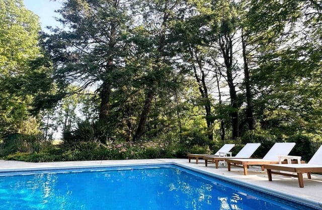 Hudson Valley Oasis - Hot Tub, Fireplace, 50mi NYC