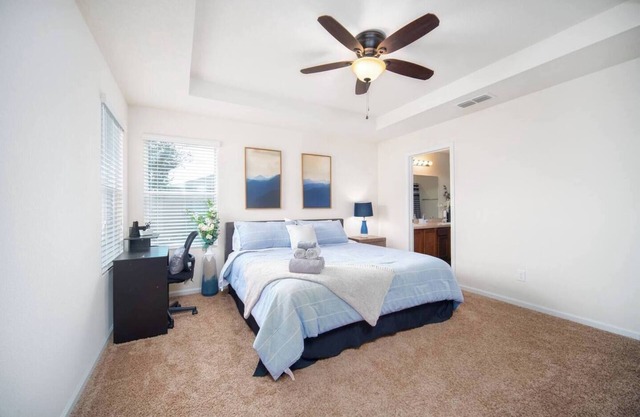 ~Hue-Kissed-Hue 4 Beds Meet-Cute by Mayo Clinic~