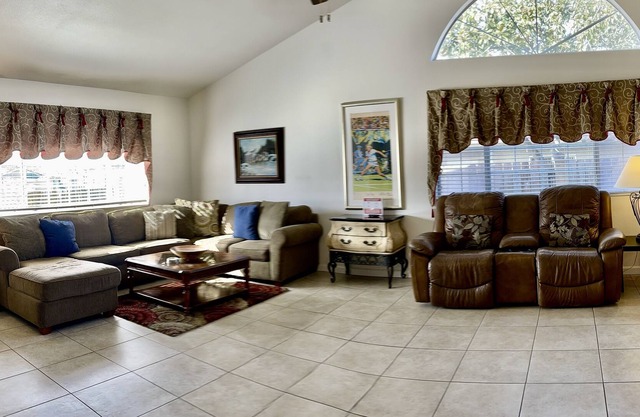Riesige 4 Schlafzimmer in zentraler Lage in Wine Country-Pismo-Santa Barbara-Solvang