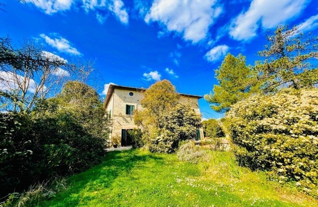 Riesige Landvilla - 11 Personen, Klimaanlage, Wifi, Exc Pool, Geschirrspüler, Privatgrundstück