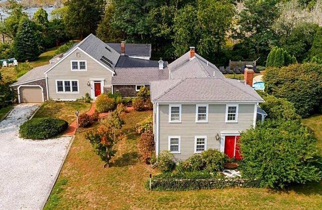 Huge Family Friendly Estate~Pool, Near Bay Beaches