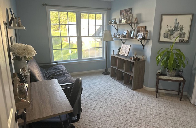 Huge Family Home; Centrally Located in the Capital Region!!!