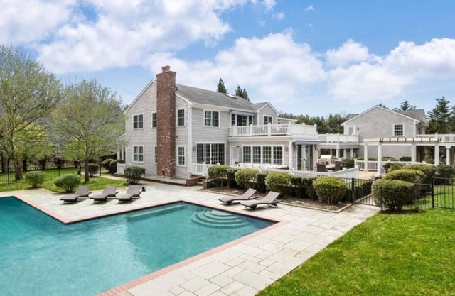Ganz besondere Zuflucht auf Shelter Island mit Whirlpool und Pool, nahe am Strand