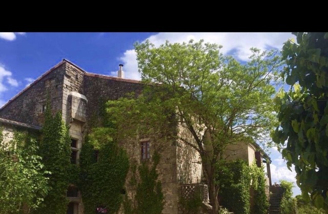 Mittelalterliche Festung im Süden der Ardèche mit Loft-Apartment