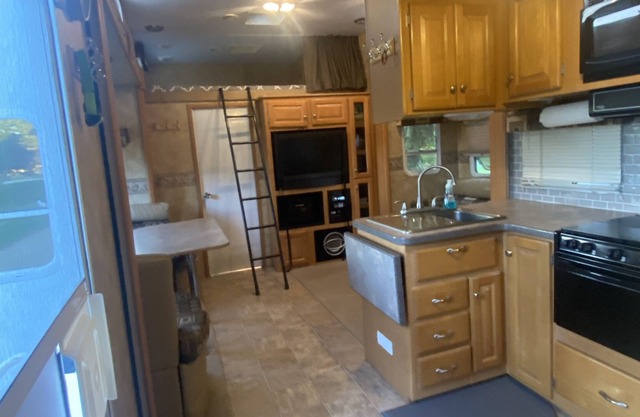 Huge RV in a quiet, country location, Sleeps 8-12.