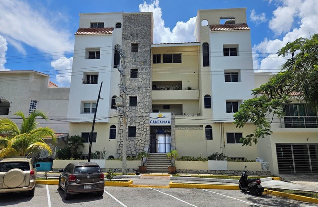 Huge seaside condo