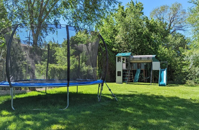 Huge Yard. Hot Tub. Playground. Trampoline.