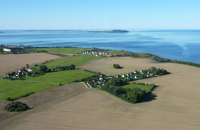"Hühnergott" - ruhige FeWo für bis 4 Personen zw. Ostsee und Bodden