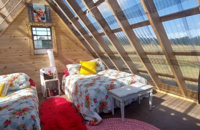 Hummingbird House @ Legacy Hollow Farm & Lodging