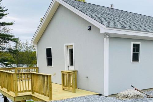 Hunt Acres Grey Cottage