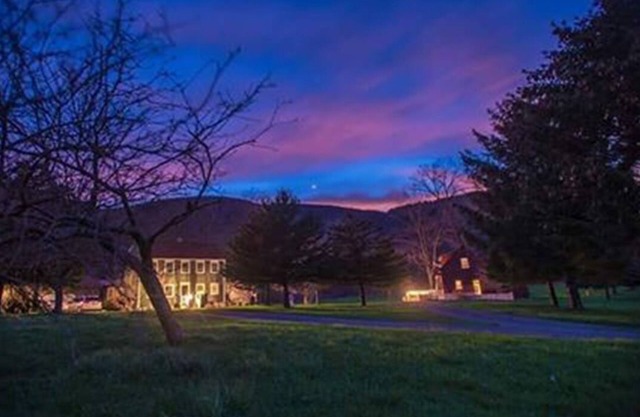Hunt Hollow Hideaway: Abmelden und in den Wellnessbereich eintauchen, Wasserfälle und Weingüter besuchen