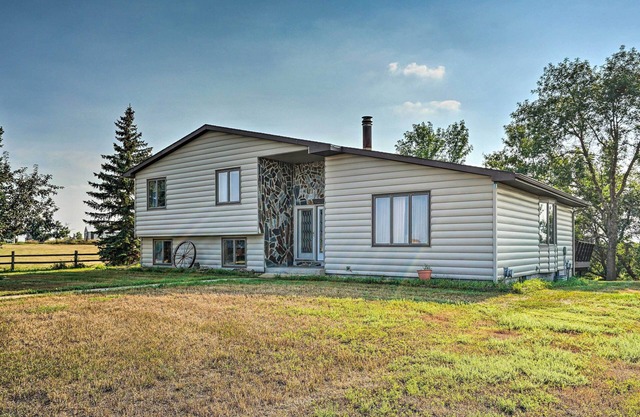 Hunting & Fishing Lodge < 3 Mi from Lake Sakakawea