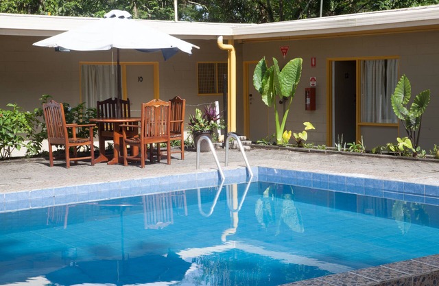 Huon Gulf Hotel & Apartments