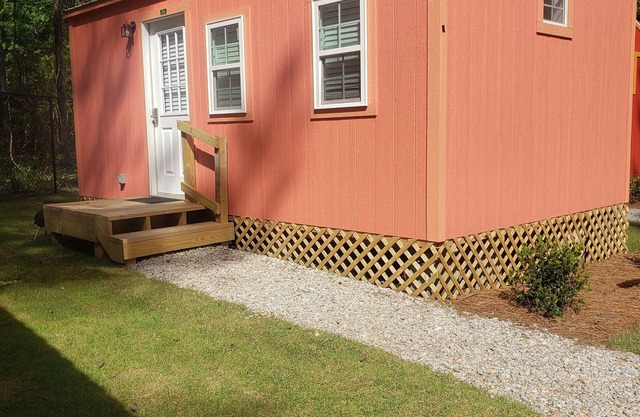 Hurricane- Cozy Tiny House 9 miles to AUBURN AL & Jordan Hare Stadium