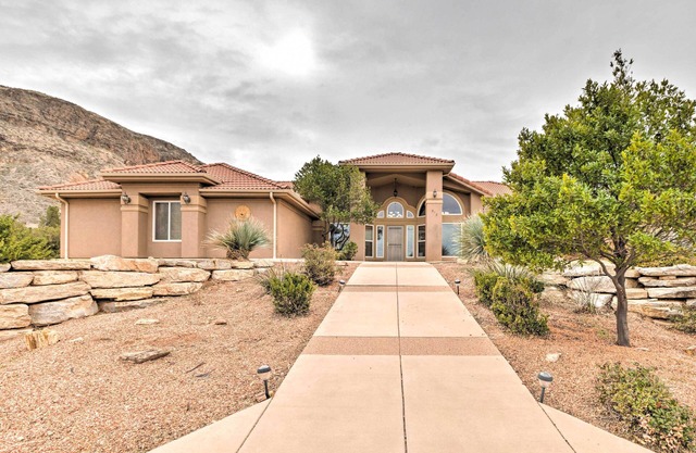 Hurricane Home w/ Pool & Spa ~ 25 Mi to Zion!