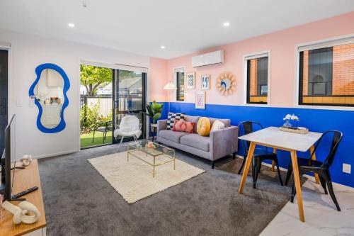 Hutt Hideaway on Milne