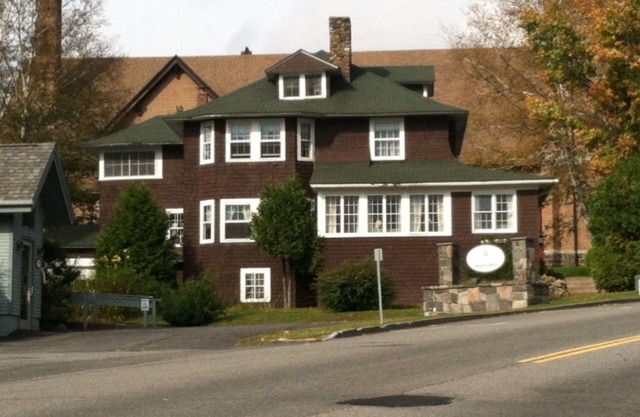 Huttlinger House - Tolles Einfamilienhaus in Lake Placid