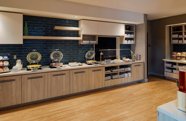 Hyatt House Columbus OSU / Short North