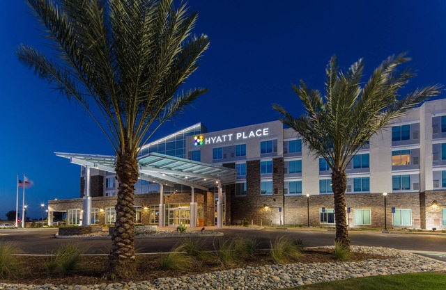 Hyatt Place Delano
