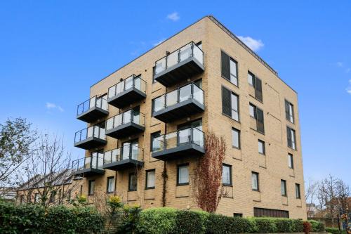 Hybrid Resi - London, Greenwich near O2 Arena
