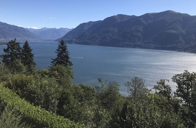 Hydeaway - Luxusvilla mit Pool und Panorama Seesicht