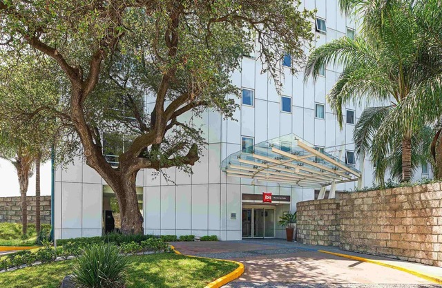 ibis Monterrey Valle