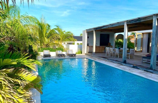 Ibiza styled 4 bedroom villa walking distance from beach