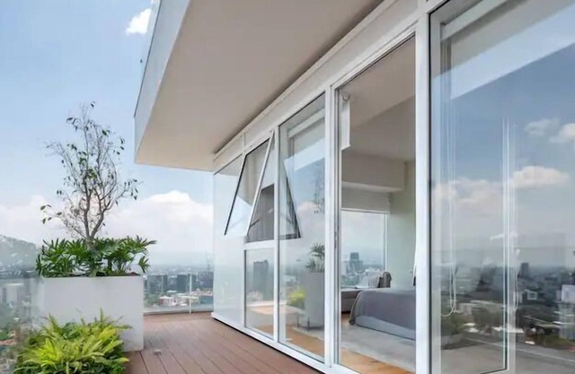 Iconc SkyScrapper Villa SkyDeck