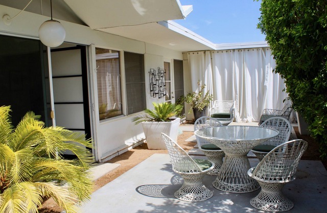 Iconic Mid Century Modern South Palm Springs