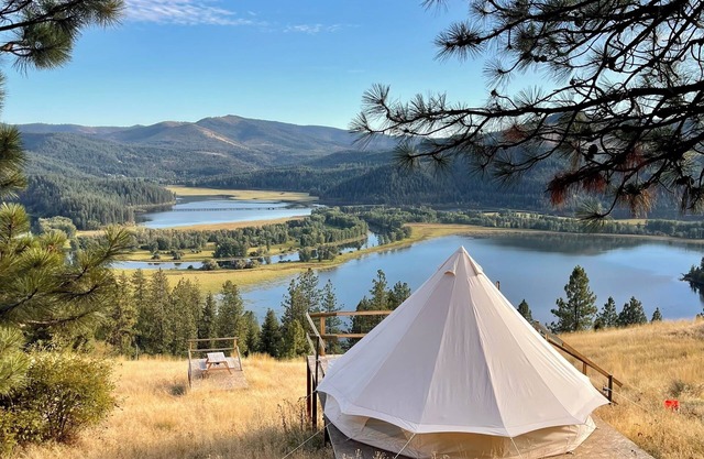 Idaho Getaways Beautiful Glamp tent with lakeview of Lake Coeurdalene & campfire