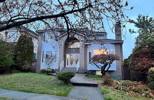* IDEAL COZY PRIVATE SUITE W 2 BEDROOMS - NEAR YVR DOWNTOWN