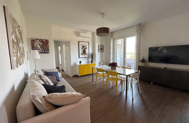 Ideal family apartment in north Rome area with parking space and balcony