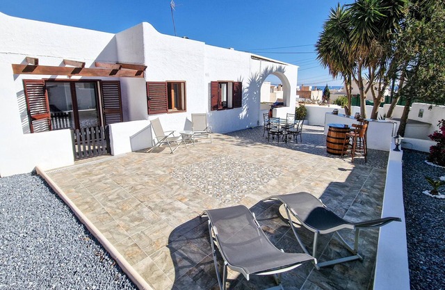 Ideal house for families with lots of outdoor space and close to the beach