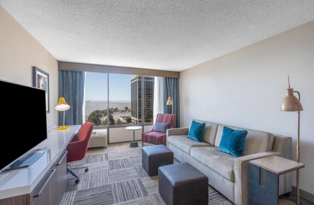 Ideal Location! Onsite Parking, Pets Allowed, Near Berkeley Art Museum