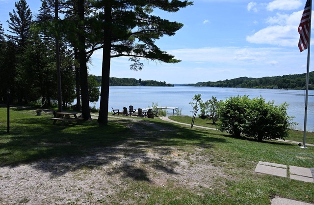 Bei den Engen im schönen Leelanausee