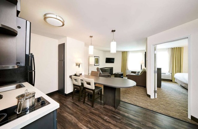 Ideal Mix of Comfort and Value! 4 Modern Units, Close to Michigan Stadium