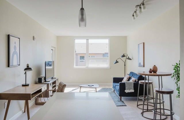 Ideal Newcastle 1BR w/ Gym, Pool, Pet Area & W/D, by Blueground