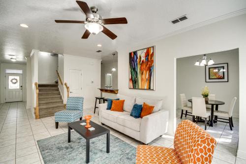 Ideally Located Gulfport Condo Less Than 1 Mi to Beach!