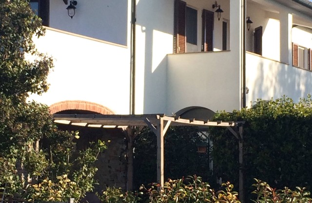 Geräumige Wohnung mit allem Komfort, 2 Terrassen und Garten für 2 in Suvereto