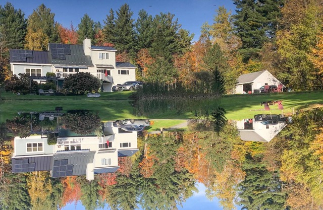 Idyllic country retreat with private pond & gardens, canopy deck, grill, firepit