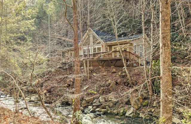 Idyllic Creekside Bryson City Gem with Hot Tub!