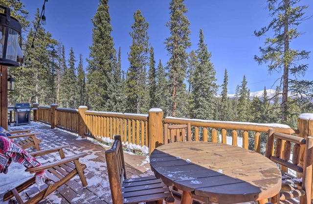 Idyllic Fairplay Cabin w/ Mt Silverheels View