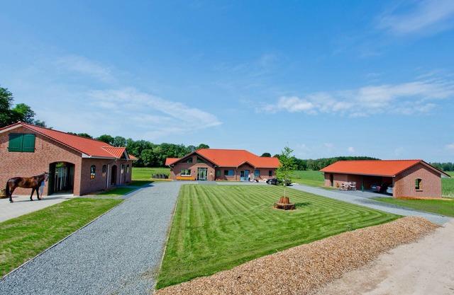 Idyllisch gelegene Villa im Landhaus Stil mit Sauna Ideal für Gruppen & Familien